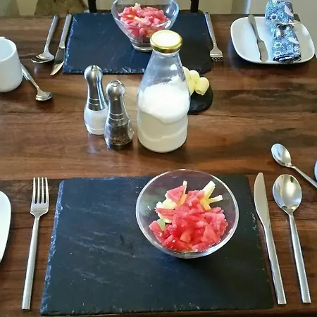 Streonshalh Bed & Breakfast 3*